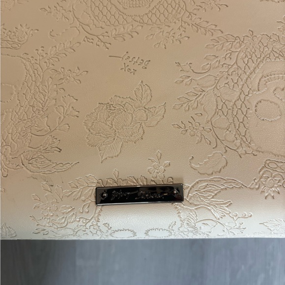 Betsey Johnson Skull Satchel - Picture 5 of 7